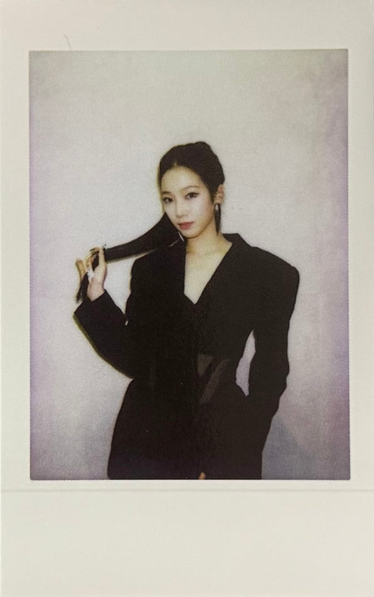LE SSERAFIM - 'THE HOT HOUSE 2025 S/S POP-UP MD' Event Photocard Polaroid