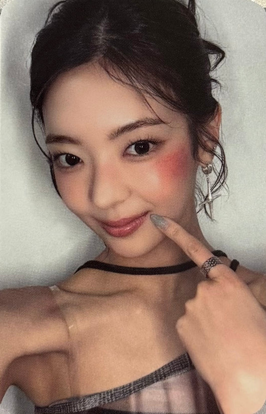 ITZY - 'Girls Will Be Girls' Special MusicKorea Pre-Order Benefit Photocards