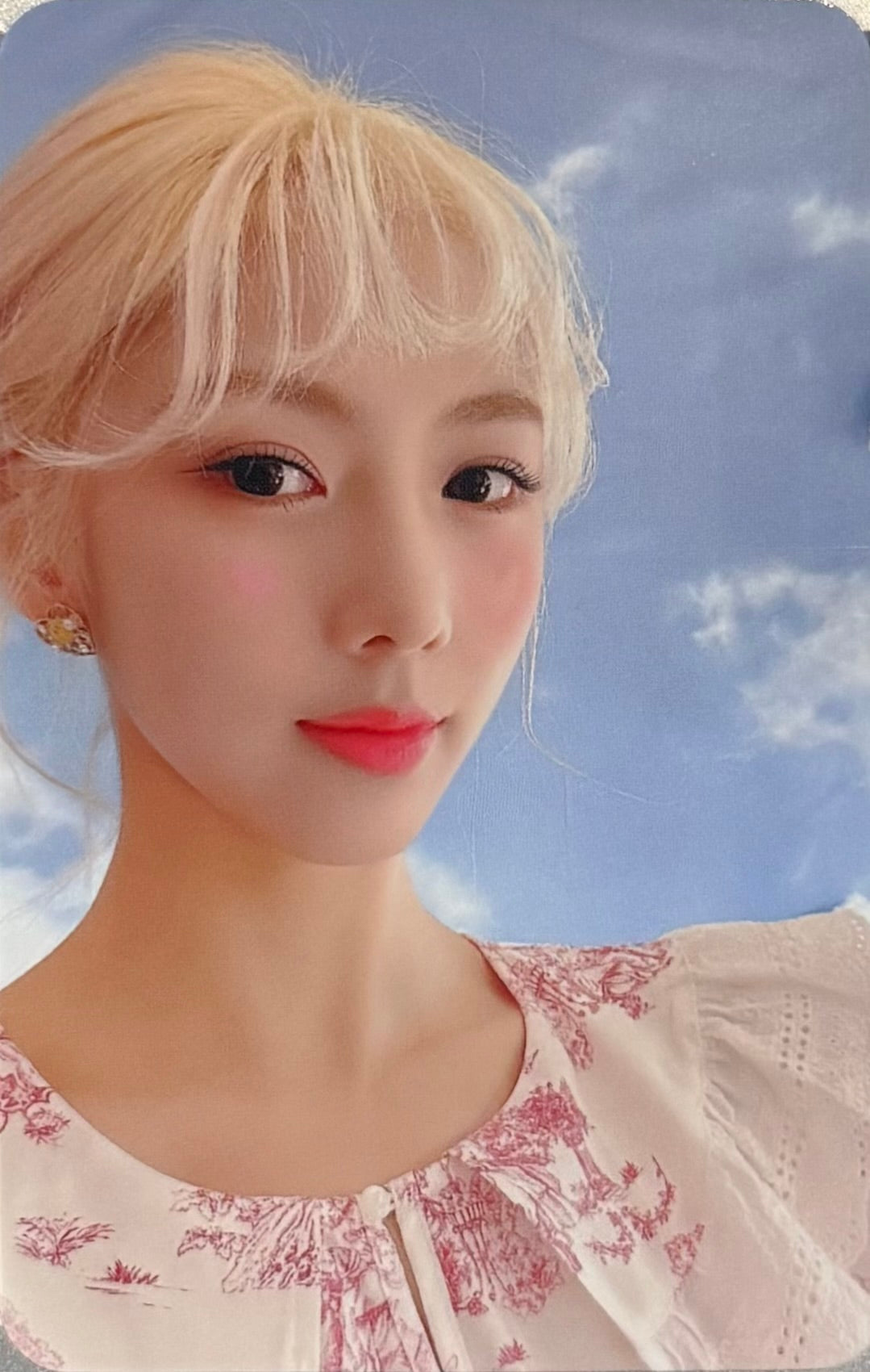 Dreamcatcher - '2022 Sweet Dreams Season's Greetings' MusicKorea POBs