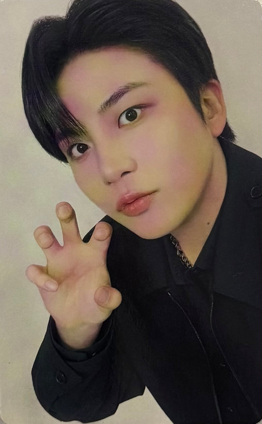 ATEEZ - 'Ashes to Light' Universal Music Pre-Order Benefit Photocards