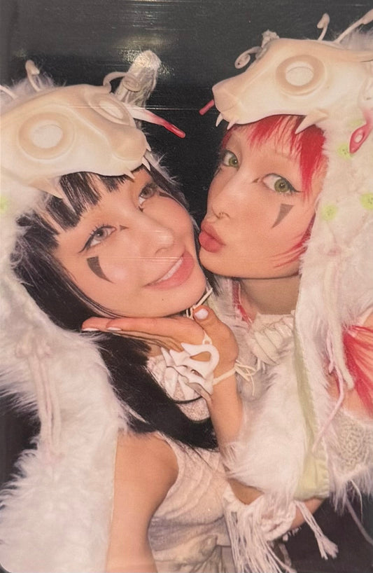 XG - 'The First Howl World Tour' Benefit Unit Trading Photocard