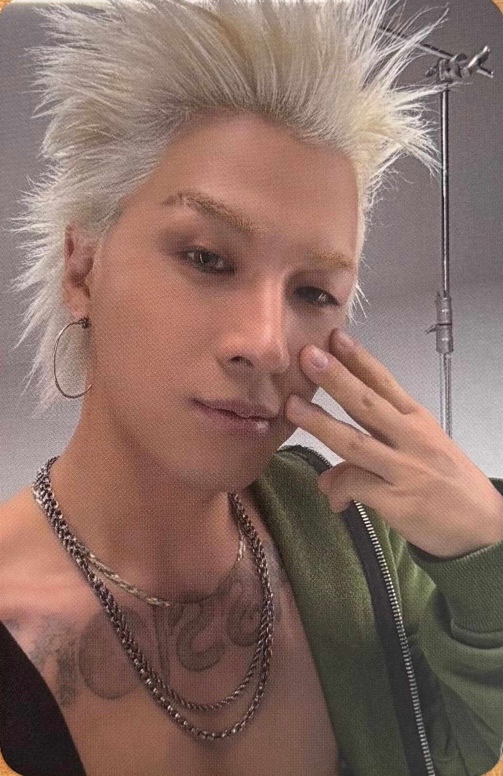 TAEYANG - 'QUINTESSENCE' Ktown4u Pre-Order Benefit Photocards