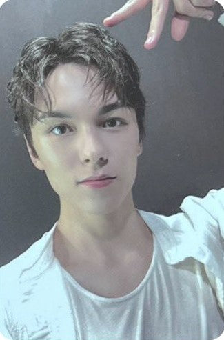 SEVENTEEN - Spill The Feels Weverse Pre-Order Benefit Photocard