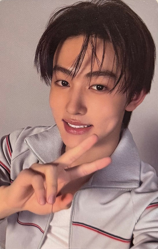 CORTIS - 'GREENGREEN' STUDIO CHOOM Weverse Gift Photocards