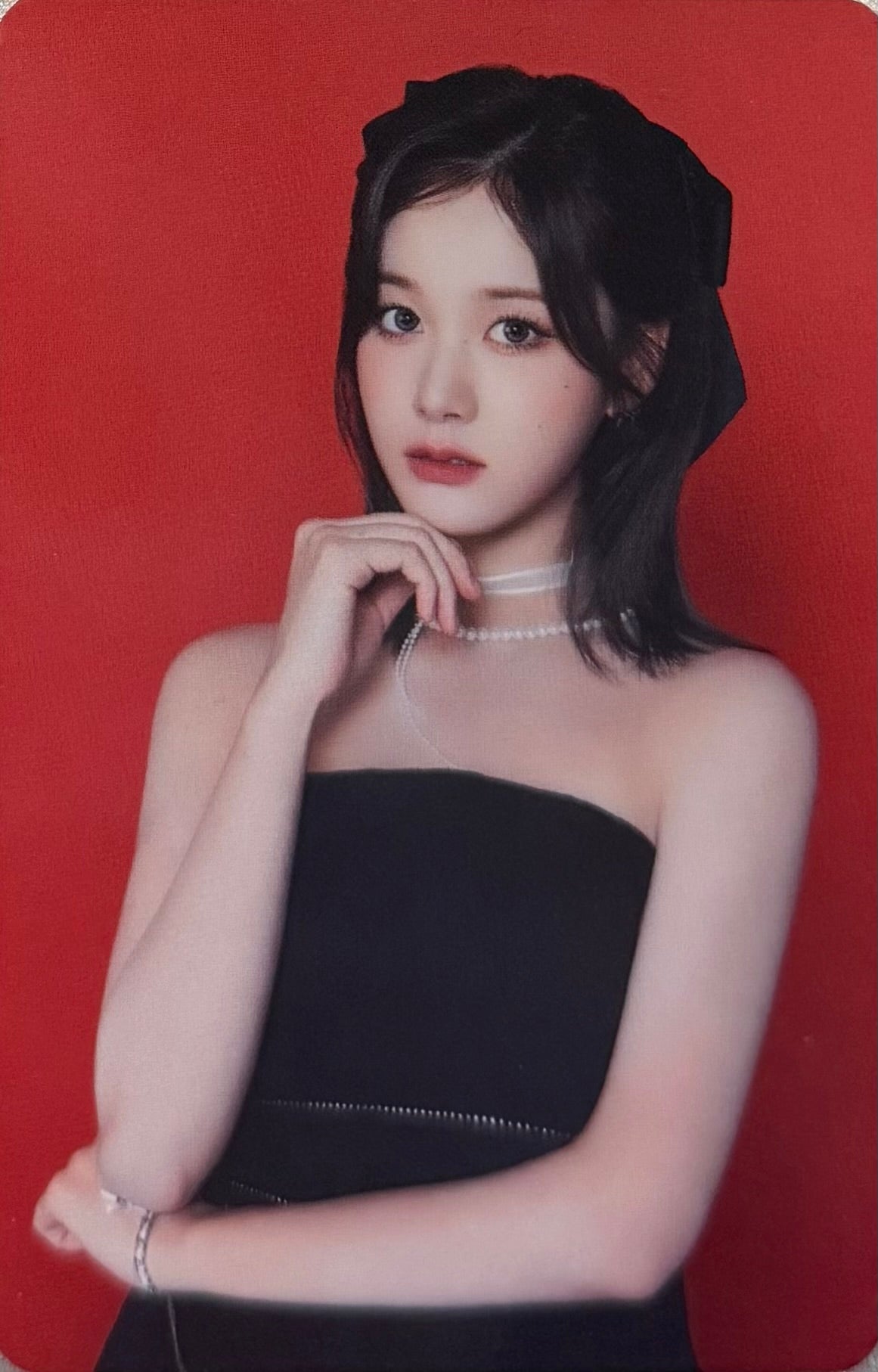 STAYC - 'STAY TUNED in SEOUL' OFFICIAL MD TRADING PHOTOCARDS