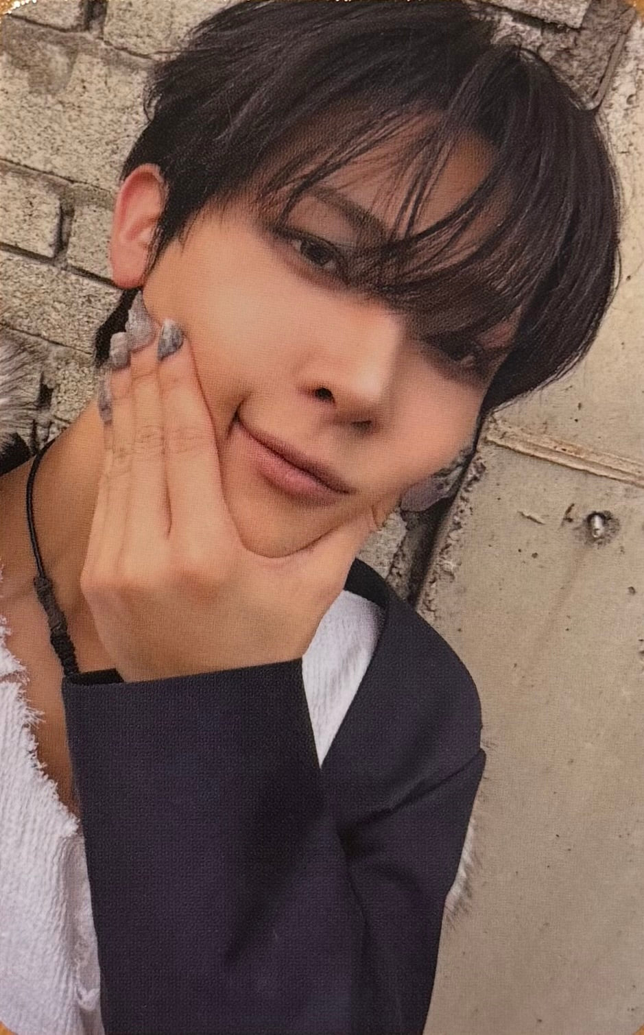 &TEAM - 'MARK ON ME' Weverse Pre-Order Benefit Photocards